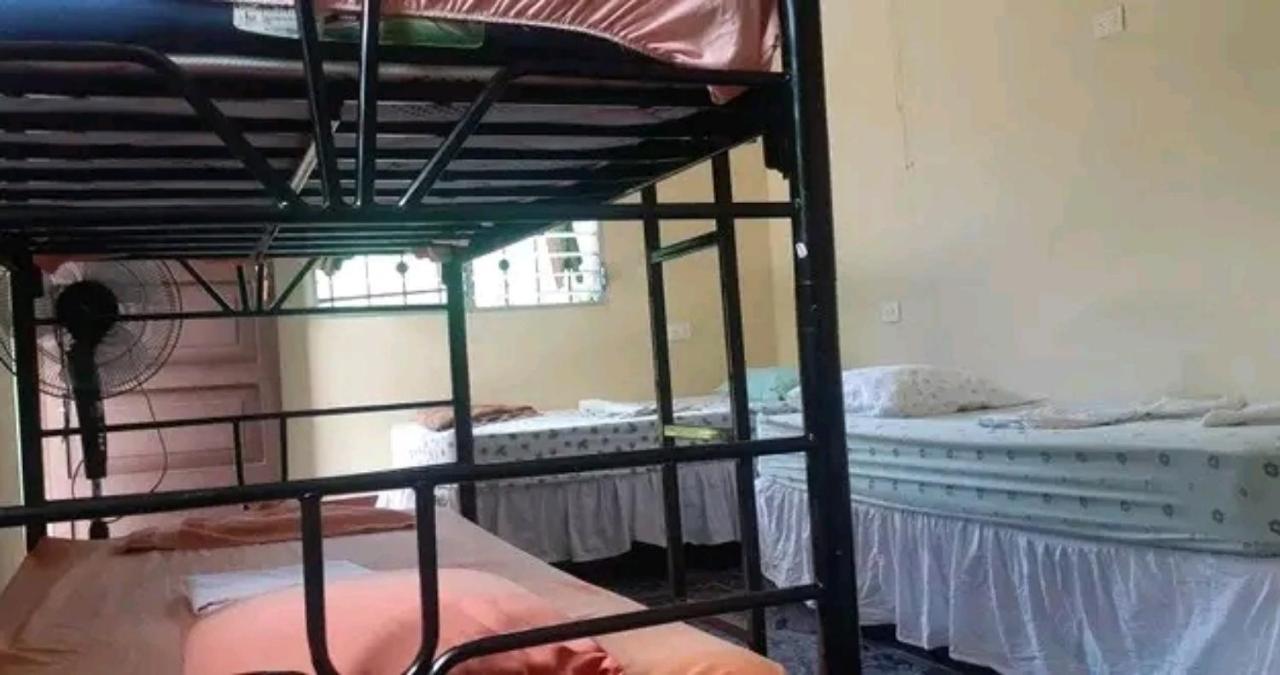 Cocos Hostel Мойогалпа Екстер'єр фото