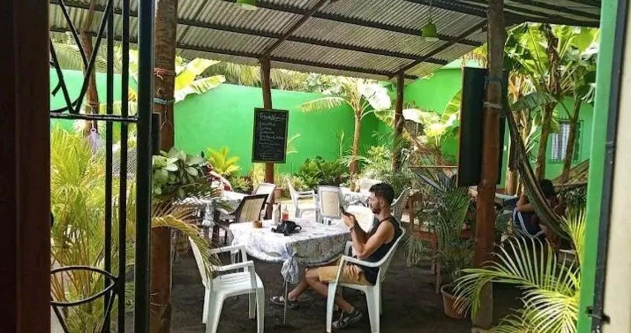 Cocos Hostel Мойогалпа Екстер'єр фото
