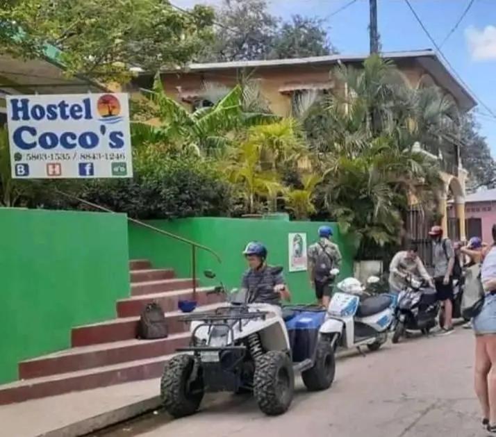 Cocos Hostel Мойогалпа Екстер'єр фото